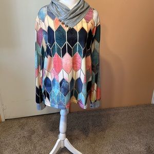 XXL long sleeve cowl neck with buttons. Exclusive brand ( like new. Wore once)